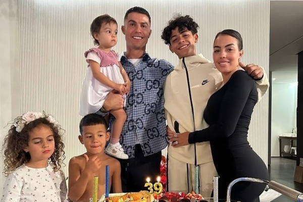 ரொனால்டோ பற்றி மோசமாக பேச பணம் கொடுத்தார்கள் - முன்னாள் காதலி | Ronaldo Ex Gf Offered Money To Talk Bad About Him