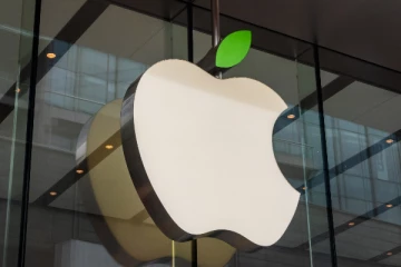 பல்கலைக்கழக மாணவிக்கு பல மில்லியன் இழப்பீடு வழங்கிய அப்பிள் நிறுவனம்