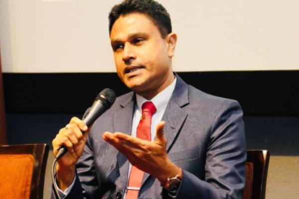 இலங்கை மருத்துவத்துறை எதிர்கொள்ளும் நெருக்கடி: எச்சரிக்கும் வைத்தியர்கள் | Risk Of Propofol Shortage Disrupt Surgeries