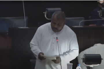 சம்பளப் பிரச்சினையை தீர்க்க அரசு முன்வர வேண்டும் - கஜேந்திரன் எம்.பி வலியுறுத்து