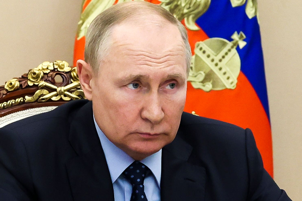 புடினின் இரகசிய காதலி தொடர்பில் எழுந்த புதிய சர்ச்சை..! | Putin S Secret Girlfriend Was Sent To Siberia