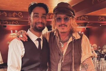 விவகாரத்து வெற்றியை விருந்து வைத்து கொண்டாடிய பிரபல ஹாலிவுட் நடிகர்