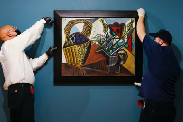 கிண்டல் செய்யப்பட்ட கிறுக்கல்கள் அமெரிக்காவில்  மில்லியன் டாலர்களுக்கு விற்பனை!