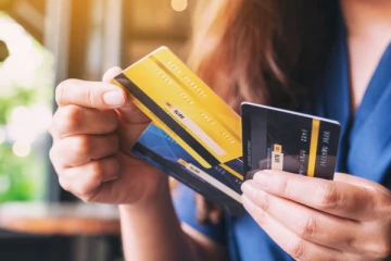 ක්‍රෙඩිට් කාඩ් ගැන ශ්‍රී ලංකා මහ බැංකුවෙන් දැනුම් දීමක්..