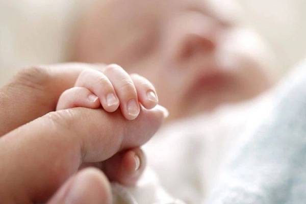 கட்டுநாயக்க விமான நிலையத்தில் குழந்தையை பிரசவித்த பெண்! | Foreign Woman Gives Birth At Katunayake Airport