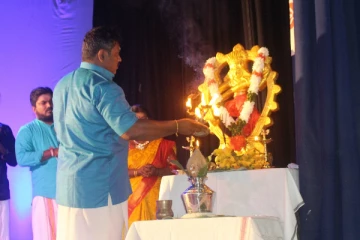 நாம் இறப்பது ஒரு வரலாறாக இருக்க வேண்டும் :ஏ.ஏ.நவரெட்னம் அடிகளார்(Photos)