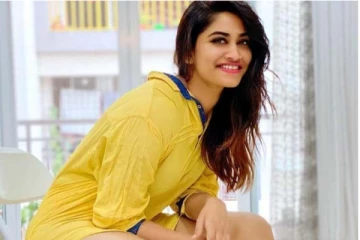 உடல் எடை அதிகரித்து ஷிவானி வெளியிட்ட புகைப்படம்: ஆனாலும் கவர்ச்சிக்கு குறைவே இல்லை