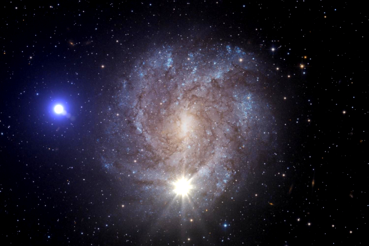 Fastest-star-found-near-black-hole Fastest-star-found-near-black-hole