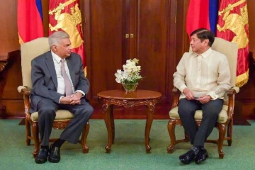 ஜனாதிபதி ரணிலுக்கும் பிலிப்பைன்ஸ் ஜனாதிபதிக்கும் இடையில் சந்திப்பு