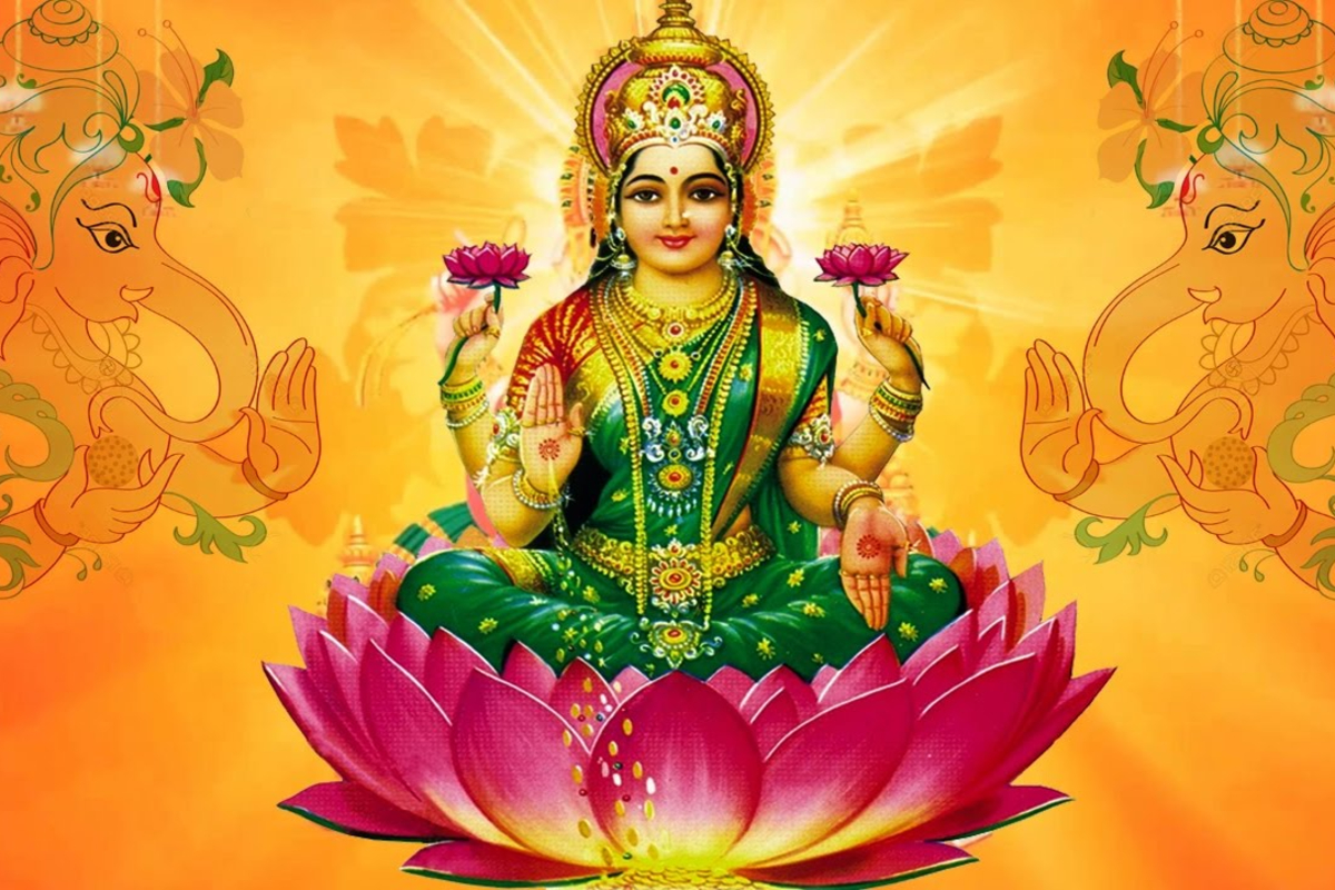 பண வரவு வேண்டுமா? வெள்ளிக்கிழமை இந்த மந்திரம் பாராயணம் செய்ய தவறாதீர்கள் | Friday Mahalakshmi Mantras To Chant To Get Wealth பண வரவு வேண்டுமா? வெள்ளிக்கிழமை இந்த மந்திரம் பாராயணம் செய்ய தவறாதீர்கள் | Friday Mahalakshmi Mantras To Chant To Get Wealth