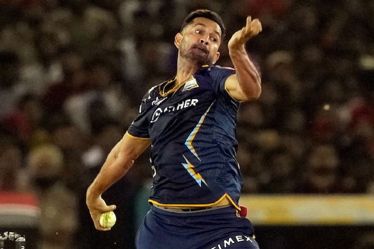 ஐபிஎல்-லில் அதிக ஓட்டங்கள் விட்டுக் கொடுத்த டாப் 5 பந்துவீச்சாளர்கள் | Ipl Bowlers Who Have Conceded Most Runs