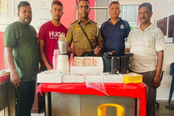 யாழில் முக்கிய திருடன் பொலிஸாரிடம் சிக்கினர்! | Police Arrest The Thief In Jaffna Jewelry Recovery