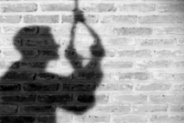 சேலம் சிறையில் கைதி தூக்கிட்டு தற்கொலை - ஜாமின் கிடைக்காததால் விரக்தி