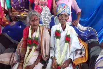 சொர்கத்தில்  போட்ட முடிச்சு; நான்கு தலைமுறைகளுடன்  நூற்றாண்டு விழா கண்ட தம்பதிக்கு திருமணம்
