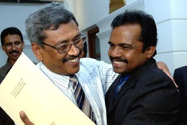 எந்த சந்தர்ப்பத்திலும் கருணா குழு ஆயுதங்களோடு களமிறங்கலாம்! தேரரின் பரபரப்புத் தகவல் | Karuna Amman Pillayan