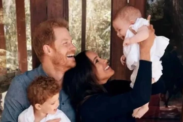 இளவரசர் ஹரி -மேகன் குழந்தைக்கு திருமுழுக்கு: சார்லஸ் மன்னருக்கு அழைப்பு