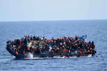 ஆப்பிரிக்காவில் படகு மூழ்கியதில் நூற்றுக்கும் மேற்பட்டோர் பலி