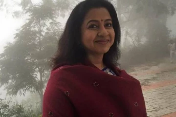 பொது இடத்தில் கன்னத்தில் பளார் விட்ட நடிகை ராதிகா? உண்மையை உடைத்த பிரபல நடிகர்..