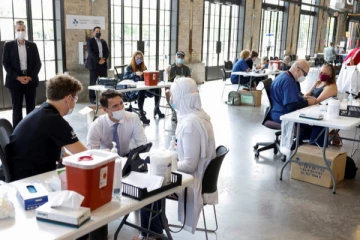 இவர்களுக்கு தடுப்பூசி கட்டாயம்! போடவில்லை என்றால் இது தான் கதி! கனடா முக்கிய அறிவிப்பு