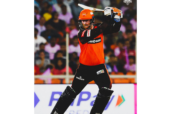 சாதித்தது குஜராத் - முதல் அணியாக பிளே ஒப் சுற்றுக்கு தகுதி | Gujarat Titans First Team Qualify Playoff