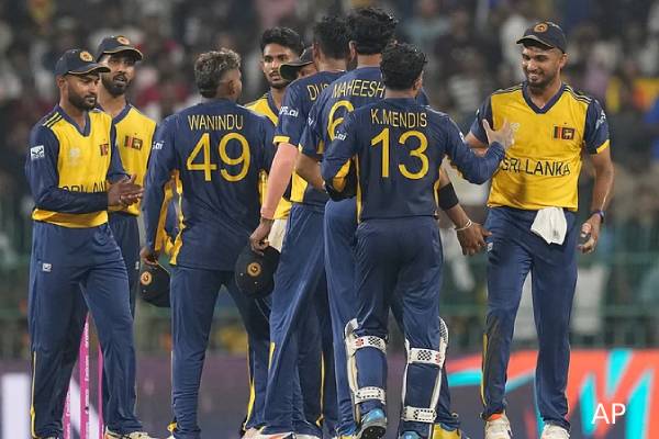 இந்தியா வீரர்களின் பேட்டில் பூசப்பட்டுள்ள பொருளே அதிரடிக்கு காரணம் - இலங்கை வீரர் குற்றச்சாட்டு | Bhanuka Rajapaksa Accuse Indian Players Bat