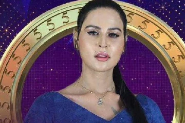 பிக் பாஸ் வீட்டிலிருந்து திடீரெனெ வெளியேறிய நமீதா....காரணம் என்ன?