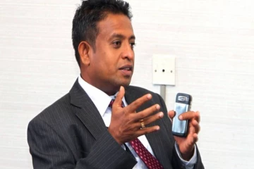 இலஞ்ச ஒழிப்பு ஆணைக்குழுவில் முன்னிலையான முன்னாள் நாடாளுமன்ற உறுப்பினர் சந்திம வீரக்கொடி