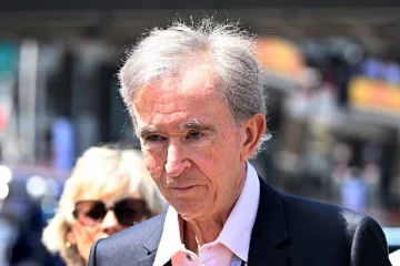 பில்லியனர் வரிக்கு எதிராக கொந்தளித்த பிரான்ஸின் மிகப் பெரிய கோடீஸ்வரர்