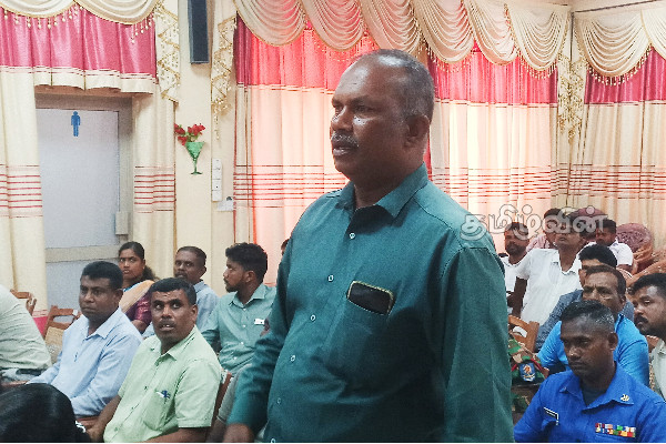 தண்ணிமுறிப்பு பகுதியில் சுவீகரிக்கப்பட்ட காணிகள்: கமக்கார அமைப்பின் தலைவர் விசனம் | Head Of The Farmers Questioned About Pond