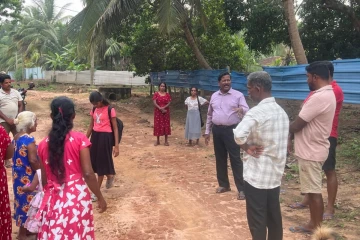 வீதிகளைச் சீரமைக்குமாறு புதுக்குடியிருப்பு மக்கள் ரவிகரன் எம்.பியிடம் கோரிக்கை