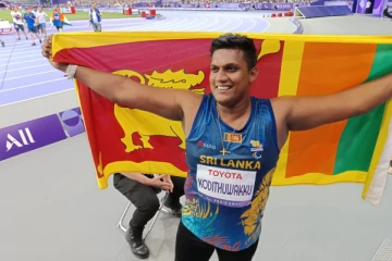 உலக சாதனையின் பின் நாடு திரும்பிய சமிதா துலன்