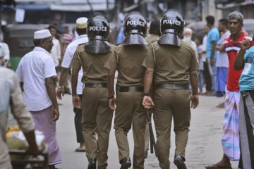 புத்தளத்தில்  பொலிஸார் மீது  தாக்குதல்!