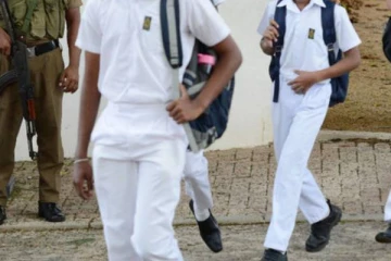 ஆசிரியரால் கடுமையாக தாக்கப்பட்ட மாணவனுக்கு நேர்ந்த நிலை! தாயாரின் அதிர்ச்சி தகவல்