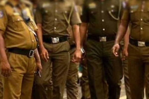பொலிஸ்மா அதிபரிடம் நேரடியாக முறைப்பாடளிக்க வட்ஸ்அப் இலக்கம் | Sri Lanka Police Whatsapp Service