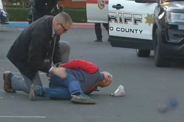 48 மணி நேரத்தில் அமெரிக்காவை உலுக்கிய இன்னொரு சம்பவம்... இருவேறு இடங்களில் கொத்தாக சடலங்கள்