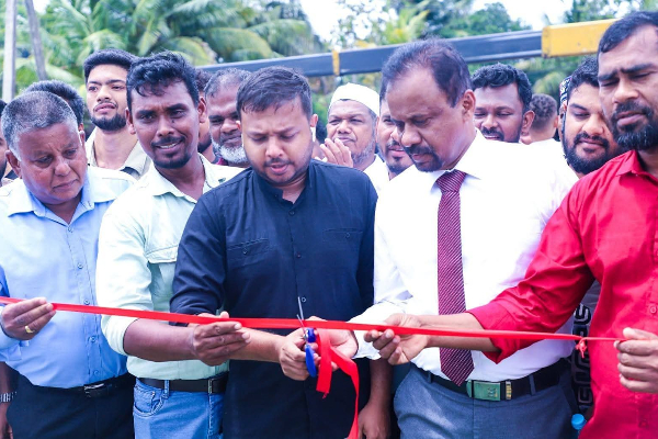 கிண்ணியா மற்றும் குறிஞ்சாக்கேணி இடையிலான புதிய படகு சேவை | New Ferry Service Kinniya And Kurinchakerny கிண்ணியா மற்றும் குறிஞ்சாக்கேணி இடையிலான புதிய படகு சேவை | New Ferry Service Kinniya And Kurinchakerny