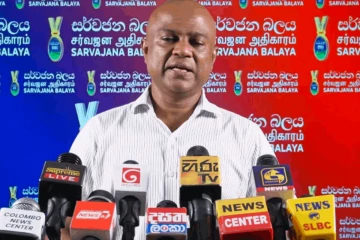 “88/89 සිවුරට මුවා වී දිවි බේරාගත් මාලිමා ඇමතිවරු අද සිවුරට එරෙහිවෙලා” - මධුර විතානගේ