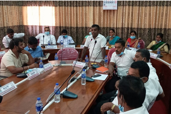 மட்டக்களப்பு மாநகரசபை ஆணையாளரின் செயற்பாடுகள் தொடர்பில் கண்டனத் தீர்மானம்! (PHOTOS) | Batticaloa Municipalcouncil Today Sl மட்டக்களப்பு மாநகரசபை ஆணையாளரின் செயற்பாடுகள் தொடர்பில் கண்டனத் தீர்மானம்! (PHOTOS) | Batticaloa Municipalcouncil Today Sl
