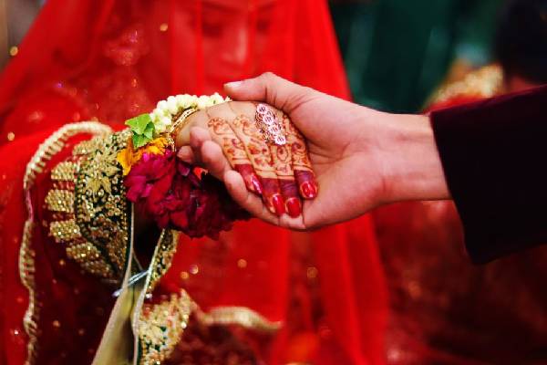 50 வயதில் 60 வது குழந்தைக்கு தந்தையான நபர்; நெட்டிசன்கள திகைப்பு! | A Man Who Fathered His 60Th Child At The Age Of 50