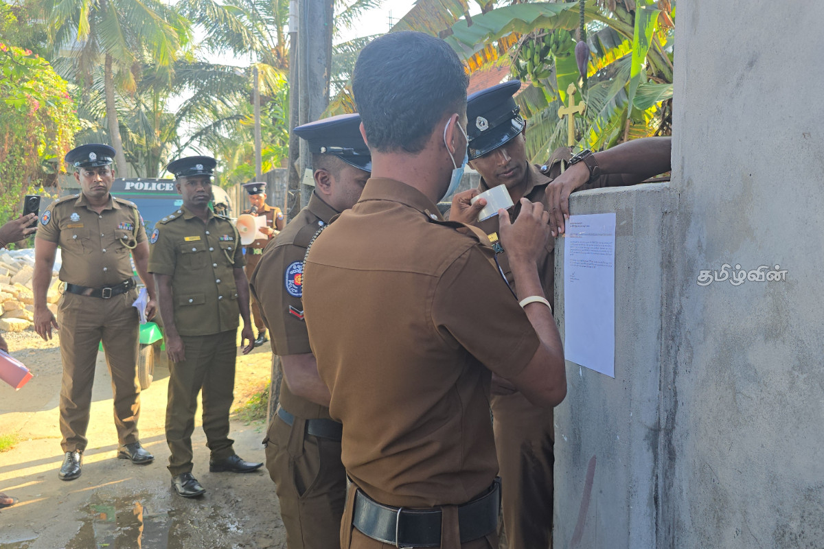 யாழில் 6 பேருக்கு பிறப்பிக்கப்பட்ட திறந்த பிடியாணை உத்தரவு! சொத்துக்களை முடக்குமாறு கட்டளை | Open Arrest Warrant Issued For 6 People In Jaffna