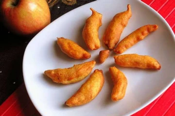 மாலை நேர சுவையான ஆப்பிள் பஜ்ஜி - செய்வது எப்படி?