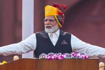 என்னை அப்படி அழைக்க வேண்டாம்..! வேறுபடுத்தி பார்க்காதீர்கள் - பிரதமர் மோடி வேண்டுகோள்!