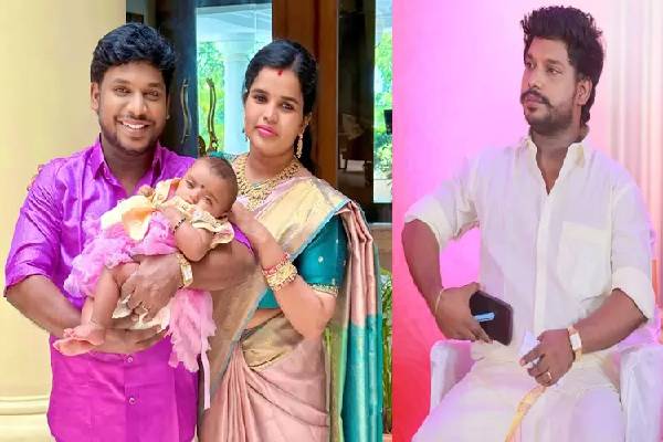 மனைவி கொடுத்த பிறந்த நாள் சர்ப்ரைஸ்! காலடியில் கிடப்பேன் என உருகிய நாஞ்சில் விஜயன் | Nanjilvijayan Wife Video Post About His Birthday