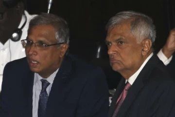 ரணிலின் யோசனைக்கு சுமந்திரன் இணக்கம்
