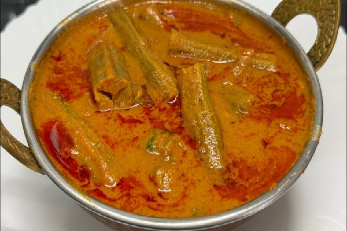 நாக்கில் எச்சில் ஊறும் முருங்கைக்காய் புளிக்குழம்பு - இப்படி செய்து பாருங்க | Murungakkai Puli Kulambu Recipe How To Make