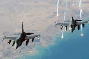 යුක්‍රේනය වෙනුවෙන් යුධ පිටියට ආ ඇමරිකානු ප්‍රරහාරක යානා