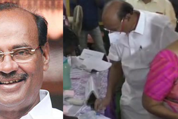 தனது மனைவியுடன் வந்து வாக்களித்தார் பாமக நிறுவனர் ராமதாஸ் | Ramadoss Wife Vote Pmk தனது மனைவியுடன் வந்து வாக்களித்தார் பாமக நிறுவனர் ராமதாஸ் | Ramadoss Wife Vote Pmk