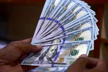 புலம்பெயர் தொழிலாளர்கள் அனுப்பிய பணம் 325 மில்லியன் டொலர்களாக அதிகரிப்பு