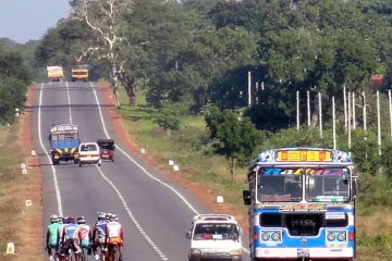 ஏ - 9 வீதியை விரிவாக்கம் செய்ய தீர்மானம்