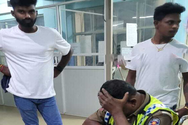 வவுனியாவில் கடமையில் இருந்த பொலிஸார் ஒருவருக்கு நேர்ந்த கதி | The Accident Hit The Police On Duty